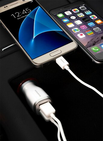 Mobiparts Car Charger Dual USB 2.4A White