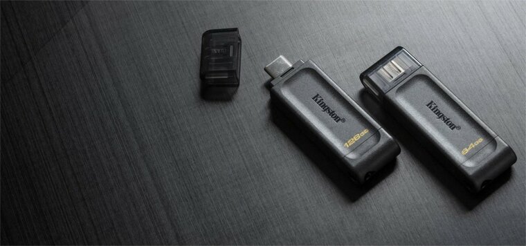 Kingston DataTraveler 70 | 128GB USB-C 3.2 Flash Drive | Zwart