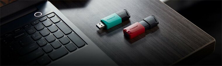 Kingston DataTraveler Exodia M | 256GB USB-A 3.2 Flash Drive | Zwart/Turkoois