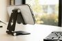 Mobiparts Phone Stand | Verstelbare Telefoonhouder van Metaal | Maat M_